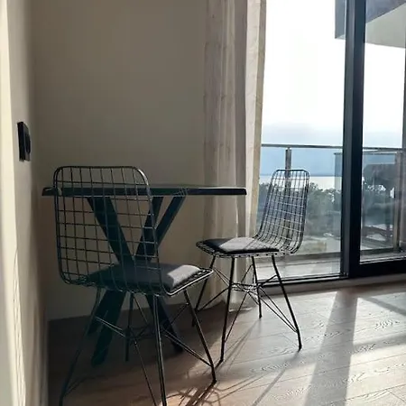 New Perfect Flat With Balcony Sea View Daire *